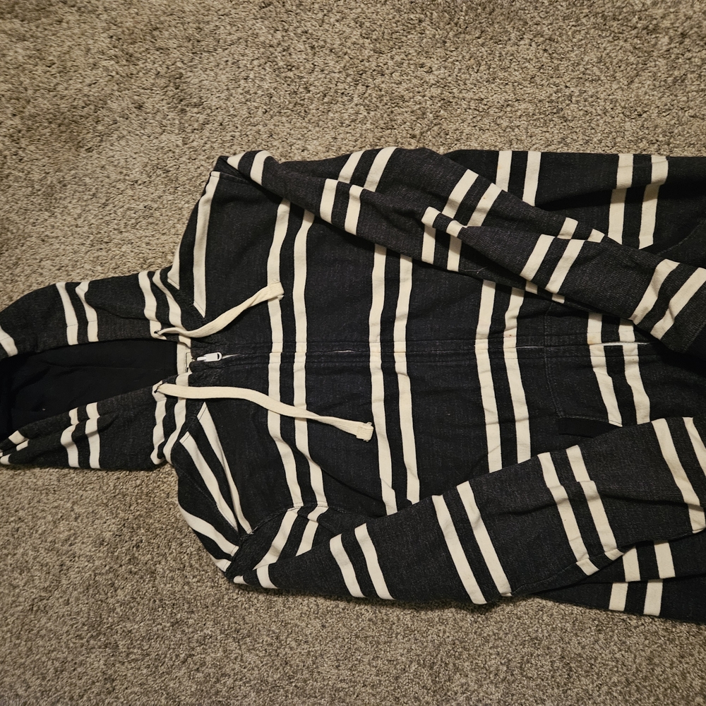 Club Room Black and White Zippered Hoodie